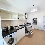 Rocha Prime Center Garage Flat بورتيماو