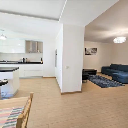 Apartment Rocha Prime Center Garage Flat *