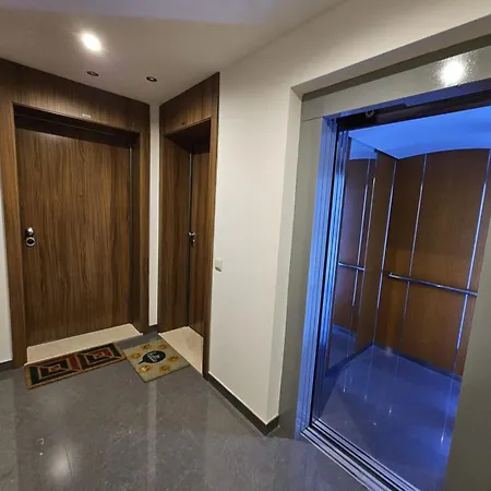 Rocha Prime Center Garage Flat Apartment