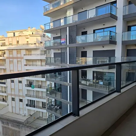 Daire Rocha Prime Center Garage Flat *