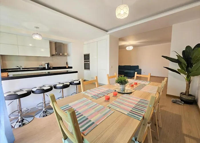 Rocha Prime Center Garage Flat Daire