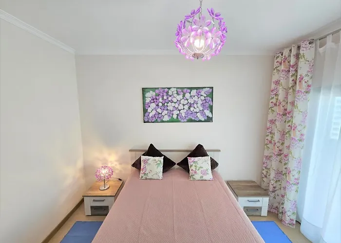 Daire Rocha Prime Center Garage Flat